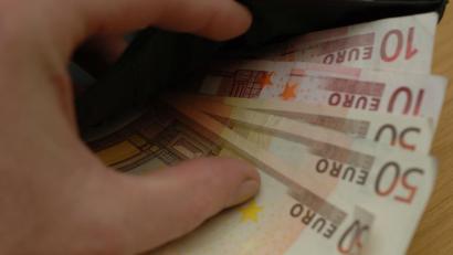 Symbolbild: uax
Viele Kreisräte freuen sich über ein üppiges Budget im Haushalt. Viele waren aber davor, dass magerere Zeiten vor der Tür stehen.