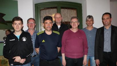 Bild: gru
Der neue Vorstand: Von links Markus Paulus, Karl Fischer, Manfred Bär, Manfred Rupprecht, Michael Heldrich, Manfred Pirner, Hans-Jürgen Strehl.