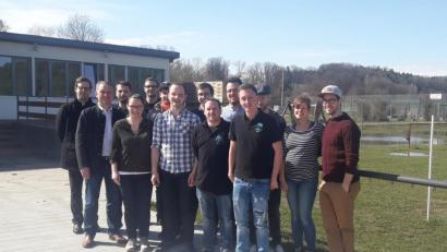 Bild: exb
Der neue Vorstand der Jungen Union Poppenricht-Traßlberg (von links): Pfarrer Dominik Mitterer, Zweiter Bürgermeister Hermann Böhm, Bastian Wild, Lisa Jütte, Michael Heigl, Christian Hofmann, Markus Weiß, Manfred Hofmann, Benjamin Bogner, Johannes Hauer, Michael Birkl, Ramona Birkl und Florian Birkl.