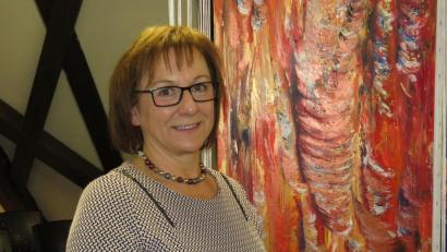 Bild: ubb
Angelika Sticht freut sich, wenn viele Besucher bis 14. Juli in ihre Ausstellung finden.