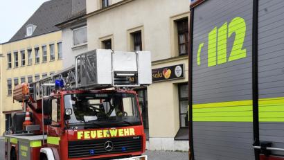 Bild: Petra Hartl
Einsatz in der Oberen Nabburger Straße in Amberg am Dienstagmittag: Die Feuerwehr kann wieder abrücken.