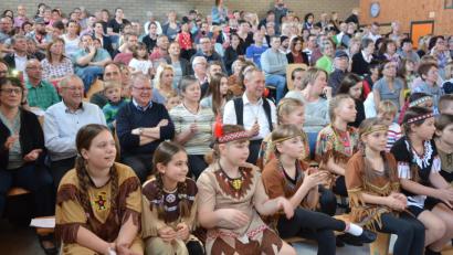 Bild: jr
An beiden Tagen gab es beim 66. Schauturnen des TSV Pechbrunn-Groschlattengrün ein volles Haus.