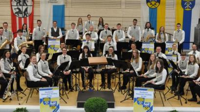 Bild: Hirsch
Die Orchestermusiker aus Wackersdorf und Steinberg am See feierten beim Frühjahrskonzert einen großen Erfolg.