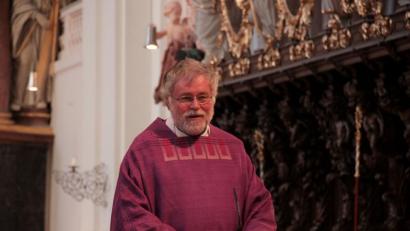 Bild: exb
Pfarrer Edmund Prechtl bei seiner Predigt in der Basilika Waldsassen
