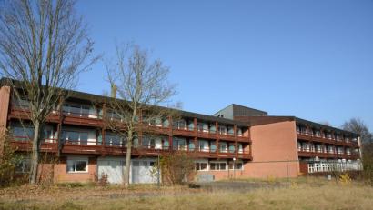 Bild: bey
Als "Landhotel am Sonnenhang" soll das ehemalige BRK-Haus wieder mit Leben ausgefüllt werden.