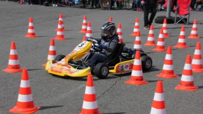 Bild: kro
Faszination Kartsport - ein Tanz durch die eng gesteckten Pylonen.