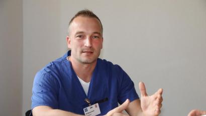 Bild: Gerhard Götz
Pfleger Wolfgang Wack ist im Interview die Begeisterung für das von ihm konzipierte Intensivtagebuch für das Schwandorfer Krankenhaus anzumerken.