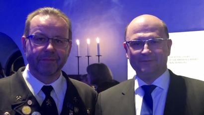 Bild: ksa
Armin Kraus (links) mit Finanz- und Heimatminister Albert Füracker.