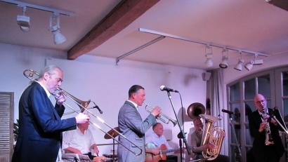 Bild: aks
Auf flottem Streifzug durch die Anfänge des Jazz: Die Dixielanders in der Kulturscheune Elbart.
