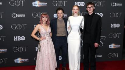 Bild: Liam Mcburney
Maisie Williams (l-r), Kit Harington, Sophie Turner und Isaac Hempstead Wright bei der Premiere der achten Staffel von "Game of Thrones" in Belfast.