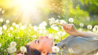 Bild: Subbotina Anna – stock.adobe.com
Das kleine Glück hat viele Gesichter. Und die sind so unterschiedlich wie die Menschen selbst.