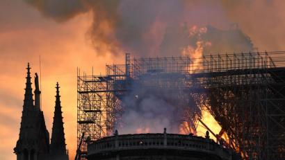 Bild: Julien Mattia
Ein stundenlang wütendes Feuer verwüstet die Kathedrale Notre-Dame in Paris.
