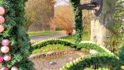 Bild: tu
Der Vöslesriether Osterbrunnen.