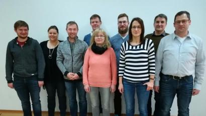 Bild: ads
Der neue Vorstand des Bienenzuchtvereins Amberg (von links): Beisitzer Michael Straub, Revisorin Martina Kraus, Beisitzer Stefan Lorenz, stellvertretender Vorsitzender Christian Flierl, Beisitzer Anita Pürner, Vereinsvorsitzender Florian Winkler, Revisorin Kerstin Rieger, Kassier Siegfried Sämann und Beisitzer Bernhard Stiegler.