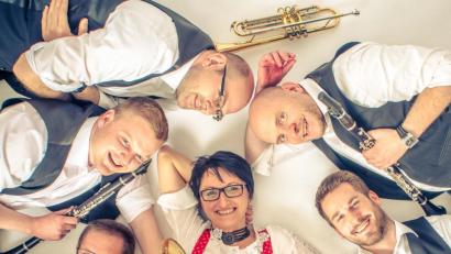 Bild: exb
In Ebermannsdorf mit dabei: Die Alfelder Musikanten.