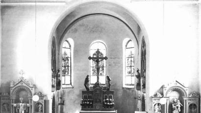 Repro: ü
Das Verhüllen des Kreuzes während der Karwoche war bis zum Abriss der alten Pfarrkirche im Jahr 1972 ein fester Bestandteil in der Pfarrei Mariä Himmelfahrt.