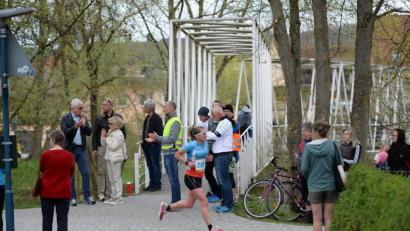 Bild: brü
Auch in diesem Jahr führt die Strecke wieder durchs Landesgartenschaugelände in Amberg.