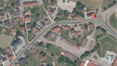 Bild: exb
Die roten Punkte auf der Karte markieren die Sammelstellen für Müll- und Papiertonnen sowie Recyclingsäcke. Sie liegen jeweils unmittelbar vor der Absperrung.