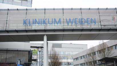 Bild: Gabi Schönberger
Am Klinikum Weiden rumort es.