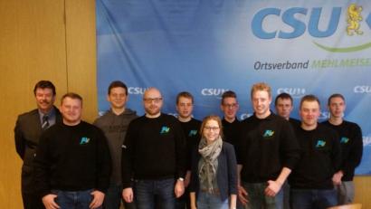 Bild: gis
Politische Weichen in Mehlmeisel stellen (von links) CSU-Ortsvorsitzender Günther Daubner, Kassenprüfer Michael Weinert, JU-Kreisverbands-Vorsitzender Matthias Straub, Schatzmeister Daniel Ghandour, Schriftführer Ali Ghandour, JU-Kreisverbandsmitglied Cathrin Pscherer, Maximilian Hautmann, JU-Vorsitzender Andreas Hautmannsowie die Beiräte Manuel Bruckner und Johannes Hautmann.
