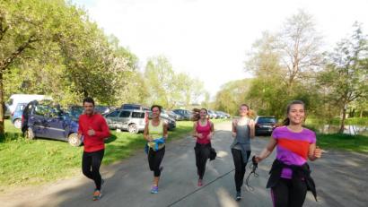 Bild: hai
Joggen mit Hund – auch das ist möglich am Samstag, 4. Mai, bei „Outdoor & Fire 2019“ des Fichtelgebirgsvereins.