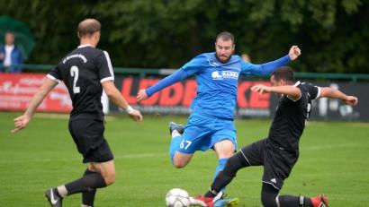 Bild: ref
Oktay Türksever (Mitte) wird ab der Saison 2019/20 Spielertrainer des TSV Kümmersbruck.