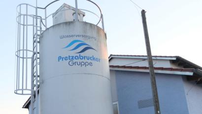 Bild: ohr
Der Zweckverband zur Wasserversorgung der Pretzabrucker Gruppe betreut annähernd 3500 Einwohner. Maschinenhaus und Aufbereitungsanlage sind in Asbach.