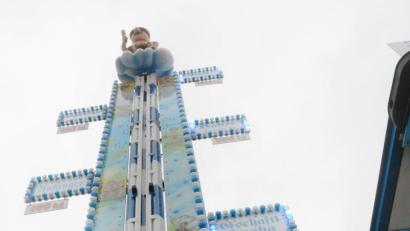 Bild: Gabi Schönberger
Immer feste druff: David (14) haut den Lukas.