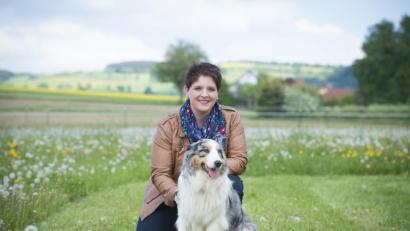 Bild: Doris Köhler/exb
Anna Toman mit ihrer Hündin Luna.