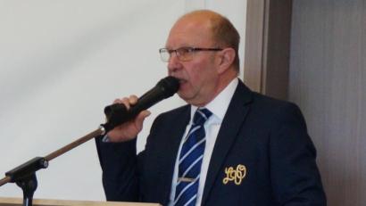 Bild: weu
Landesverbandspräsident Arthur Troidl berichtete über das Geschehen in der Vereinigung ostbayerischer Faschingsgesellschaften, der insgesamt 87 Karnevalsvereine angehören.