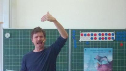 Bild: Markus Lacher/exb
Autor Oliver Scherz in Aktion.