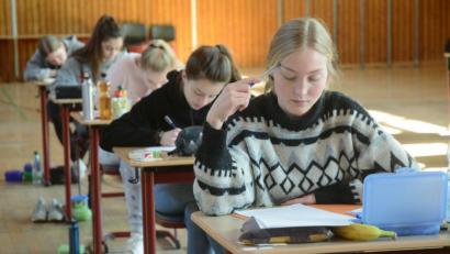 Bild: gsb
Auch am Augustinus-Gymnasium ging es am Dienstagmorgen los. Die Schüler schienen mit der Auswahl der Aufgaben zufrieden.