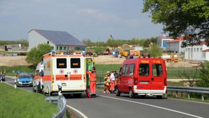 Bild: jma
Die Straße nach Kirchenthumbach war nach dem Unfall über eine Stunde lang gesperrt.