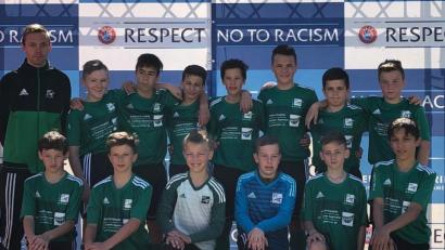 Bild: exb
Die U13-Mannschaft des FC Weiden-Ost erreichte beim renommierten internationalen Jugendturnier „Copa Castell“ einen hervorragenden vierten Platz.