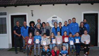 Bild: ws
Übergabe der Deutschen Sportabzeichen im Sportheim des SV Schönkirch.