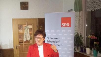 Bild: njn
SPD-Ortsvorsitzende Brigitte Scharf bei der Mitgliederversammlung.