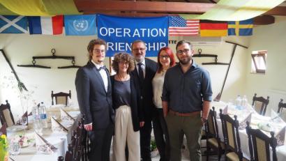 Bild: stn
Die bayrische Delegation mit (von rechts) Manuel Würth, Viola Hümmer, internationalem Vorsitzendem Gerhard Steiner und dessen Frau Annemarie sowie Felix Steiner.