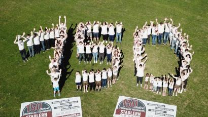 Bild: exb
Die Feuerwehr Stadlern freut sich bereits auf ihren 150. Geburtstag, der an Pfingsten 2019 groß gefeiert wird. Im Festzelt wechseln sich vom 7. bis 10. Juni Blaskapellen der Region und bekannte Partybands ab.