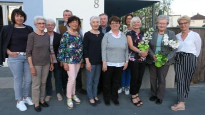 Bild: Hirsch
Der Kneipp-Verein ehrte langjährige Mitglieder. Das Bild zeigt von links: Christa Neuhaus, Elfriede Gruber, Anita und Herbert Messer, Hildegard Horner, Resi Lorenz, Franz und Hildegard Pointl, Kerstin Beer, Marianne Konhäuser, Rosalinde Singer und Roswitha Fietz (von links).