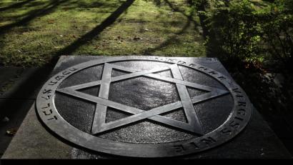 Bild: Bernd Wüstneck/dpa
Der Freistaat Bayern positioniert sich klar gegen Antisemitismus.