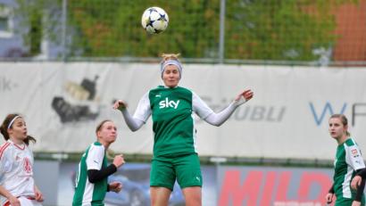 Bild: Ziegler
Solide Kopfballabwehr: Für Miriam Wittich und die DJK Gebenbach geht's am Samstag zum TuS Rosenberg.