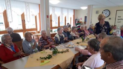 Bild: hm
Franz Maunz lud mit seinen Liedern zum Mitklatschen ein.