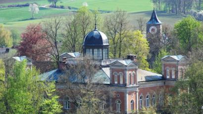 Archivbild: Popp
Das Landesamt für Digitalisierung, Breitband und Vermessung soll nach einer Sanierung in die Stützelvilla umziehen. Leiter Oliver Schrempel informiert den Stadtrat über die weiteren Pläne.