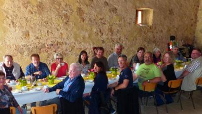 Bild: jp
Die Selbsthilfegruppe Roadrunner fühlte sich im Kastler Steinstadel bei ihrem Besuch in Markt sehr wohl, hieß es von den Mitgliedern und Organisatoren.