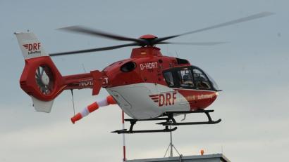 Bild: gf
Kurze Wege können Leben retten, dafür dient der Hubschrauberlandeplatz, von dem aus Schwerverletzte auf kürzestem Weg und vor allem schonend in die Notaufnahme gebracht werden können.