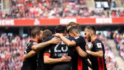 Bild: Jahn Regensburg
Jubel nach dem 1:0 für SSV Jahn Regensburg durch ein Eigentor von Rafael Czichos.