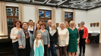 Bild: exb
Beim Vorspiel der Kreismusikschule im Landratsamt zeigten Gesangs- und Klavierschüler ihr Können.