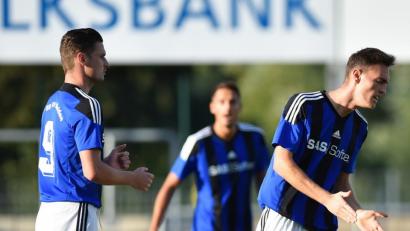 Bild: A. Schwarzmeier
Josef Rodler (links) und Michael Busch (rechts) spielen auch in der Landesligasaison 2019/20 für die SpVgg SV Weiden.