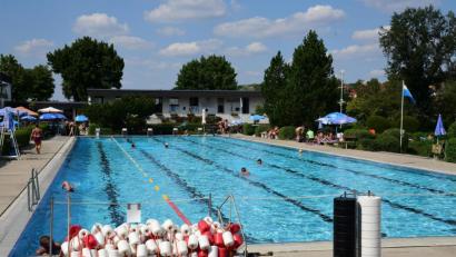Archivbild: Petra Hartl
Das Freibad Rieden ist ab Freitag wieder geöffnet.