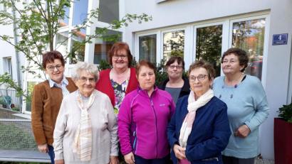 Bild: mwi
AsF-Frauen Erbendorf besuchen Damen zum Muttertag in Steinwaldklinik.